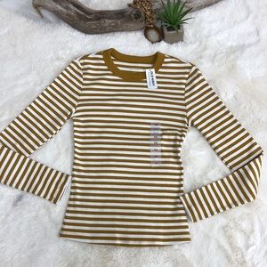 Old Navy Caramel & White Striped Long Sleeve Casual Knit Top
